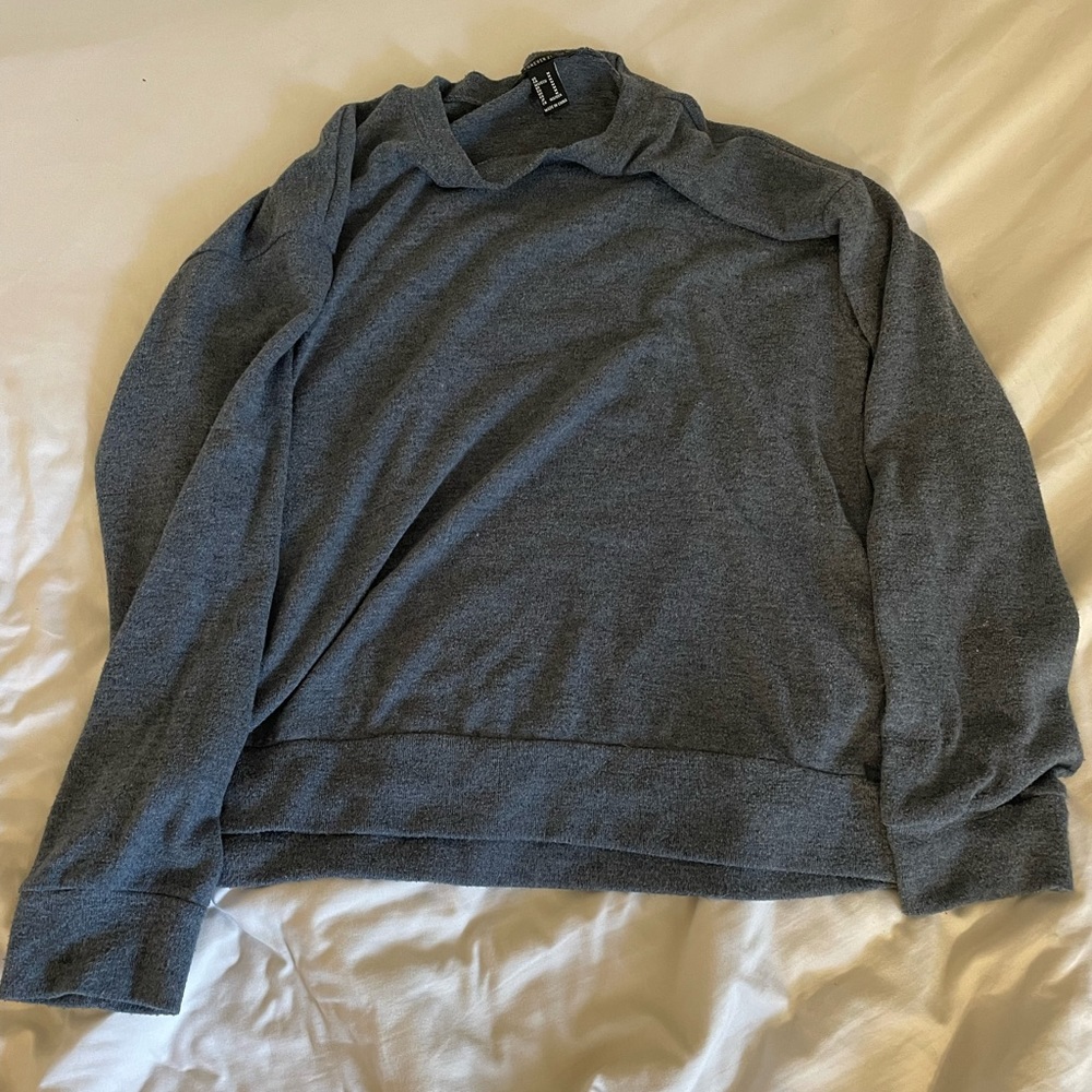 Teal cropped sweatshirt :)
